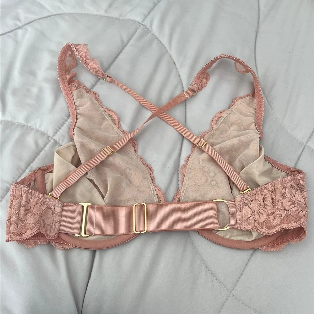 We are HAH • 2 timer lace cross back bra - Picture 3 of 4